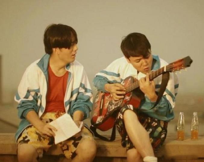 肖央和谁是筷子兄弟,筷子兄弟看肖央的眼睛