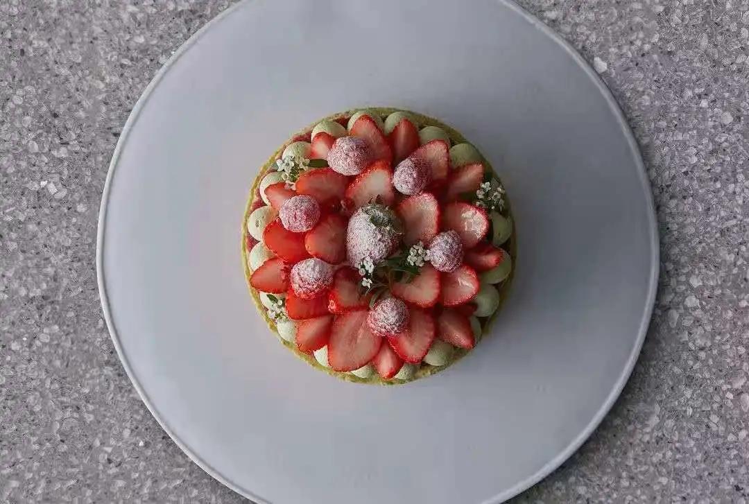 简单款式的母亲节蛋糕图片,六种不同口味母亲节蛋糕