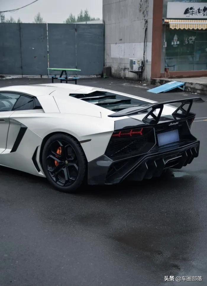 大牛aventadors和lp700有什么区别,紫色大牛aventadorsroadster