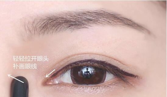 单眼皮半眼线怎么画显大又干净,单眼皮眼睛眼线怎么画简单又好看