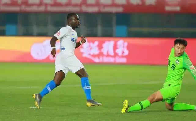 泰达阿奇姆彭进球视频,泰达队阿奇姆彭8秒狂奔进球视频