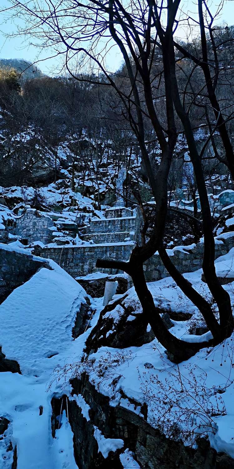 20210117独行太兴山，误入佛国秘境花石湾