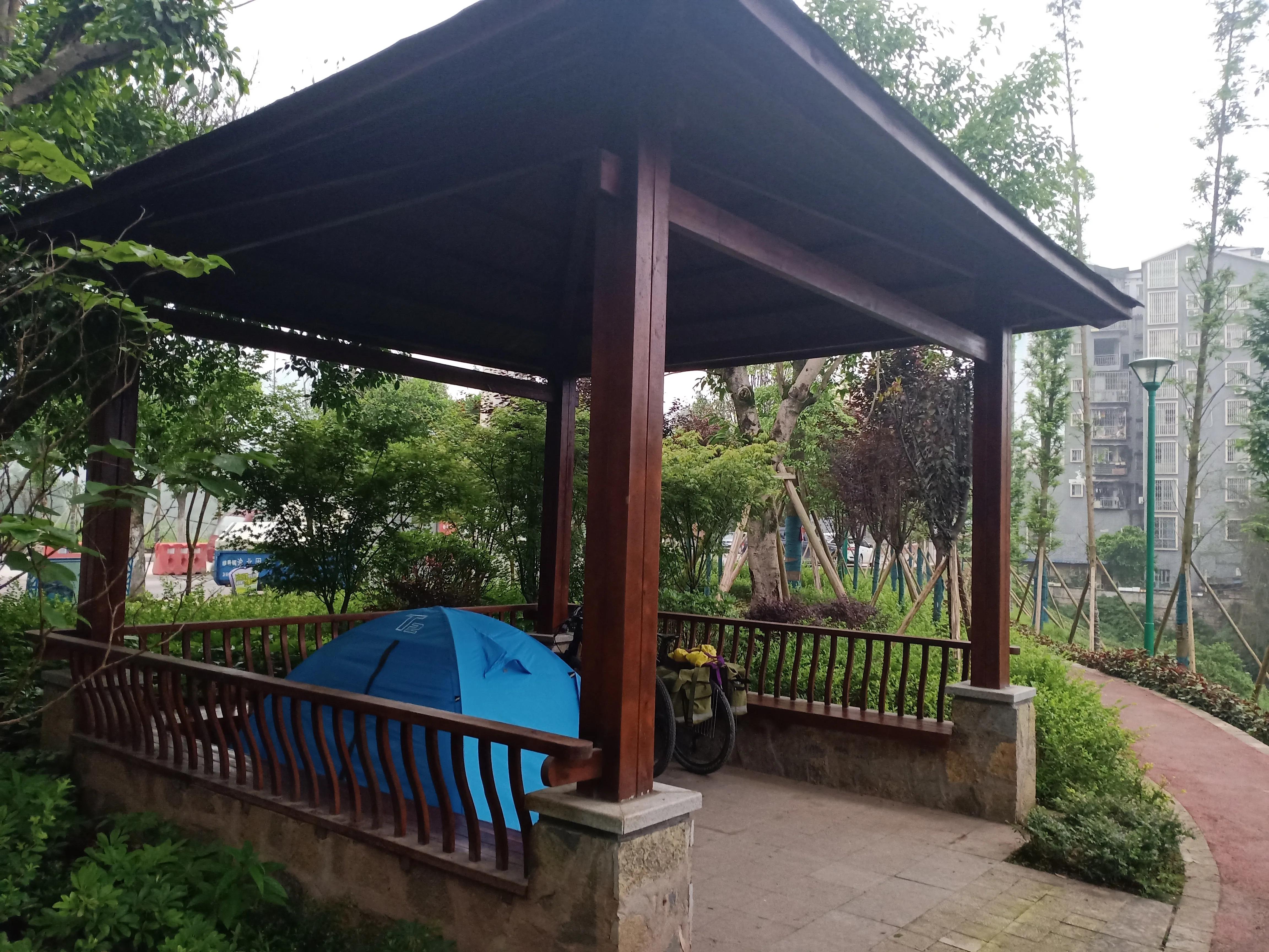 长途骑行用带帐篷吗,长途骑行睡帐篷安全吗