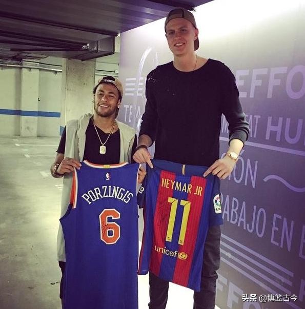 c罗与强森合影,c罗与巨石强森