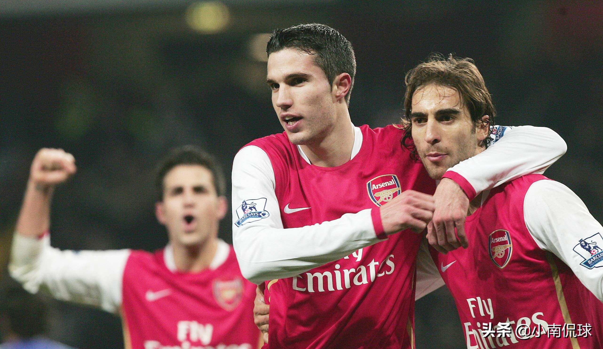 范佩西蝎子摆尾,荷兰三剑客罗本范佩西斯内德