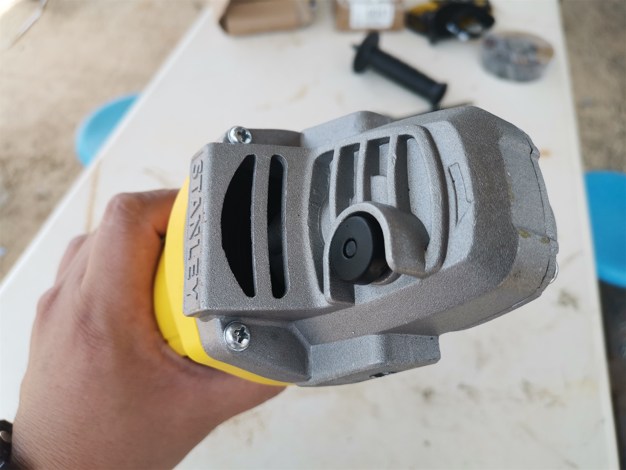 史丹利sg7100角磨机怎么用,史丹利7100角磨机质量好吗