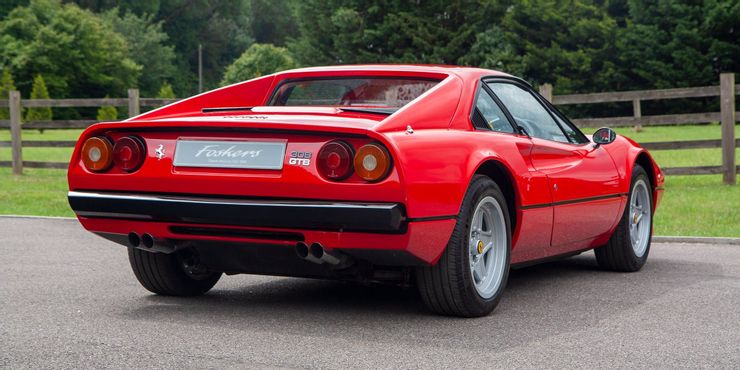 不舒适、停车难、保养贵、爱自燃超跑车主不会告诉你的10件事