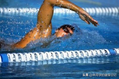 不会游泳教学视频,不会游泳教你三招搞笑视频