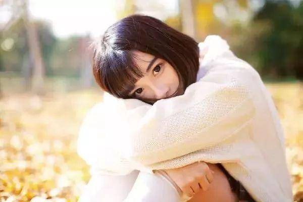 杨幂谈安全感 (杨幂说女生需要安全感)