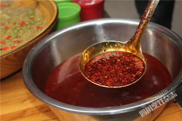 什么辣椒油熬红油最好,蔡大厨红油辣椒油的正宗做法