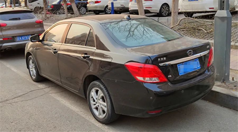 八年的比亚迪速锐值得买吗,比亚迪速锐十万公里用车感受