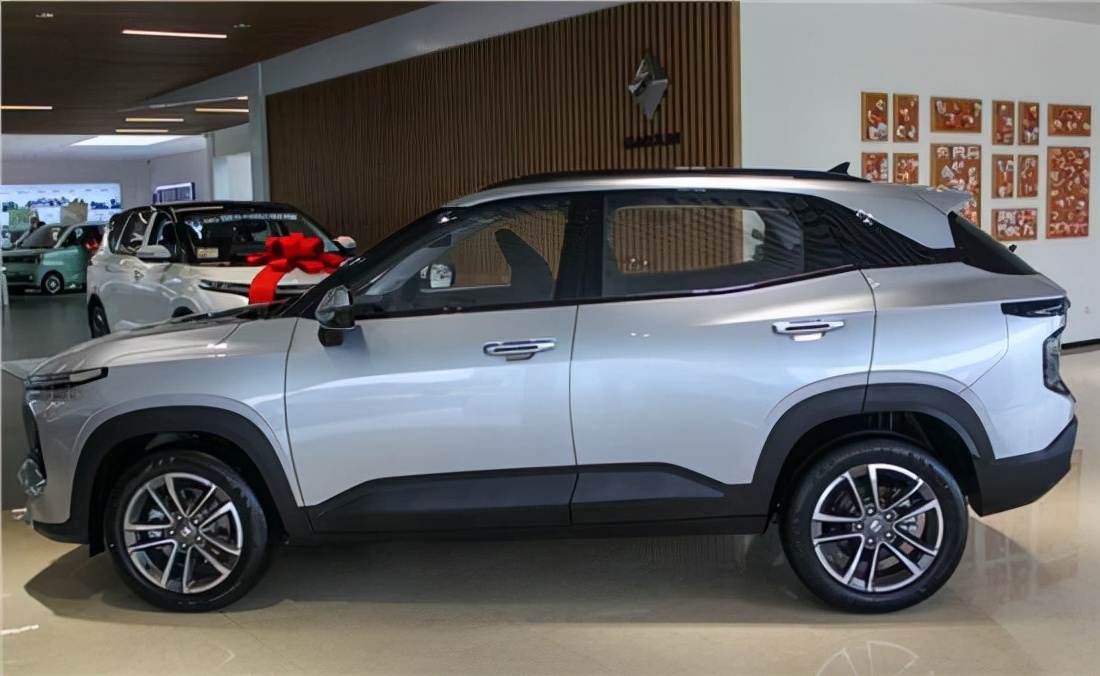 宝骏rs-3新年能卖多少辆,宝骏rs-3裸车手动精英型裸车价