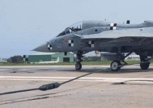 枭龙lca战机,杀出程咬金