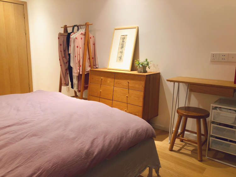 70平两室小户型，原木色的日式小清新，让家更温馨