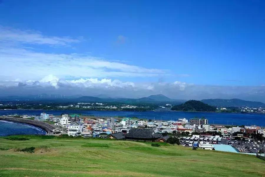 天津出发十一月的特价机票,六月份天津哪里的机票最便宜