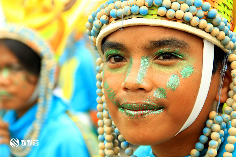 不用去西班牙，3000块就可以参加一年一度的狂欢派对，宿务圣婴节