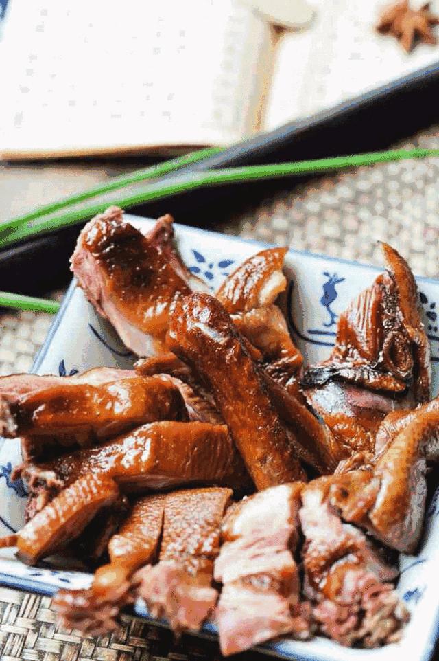鸭子烧什么配菜好吃四川,四川鸭子的几种做法