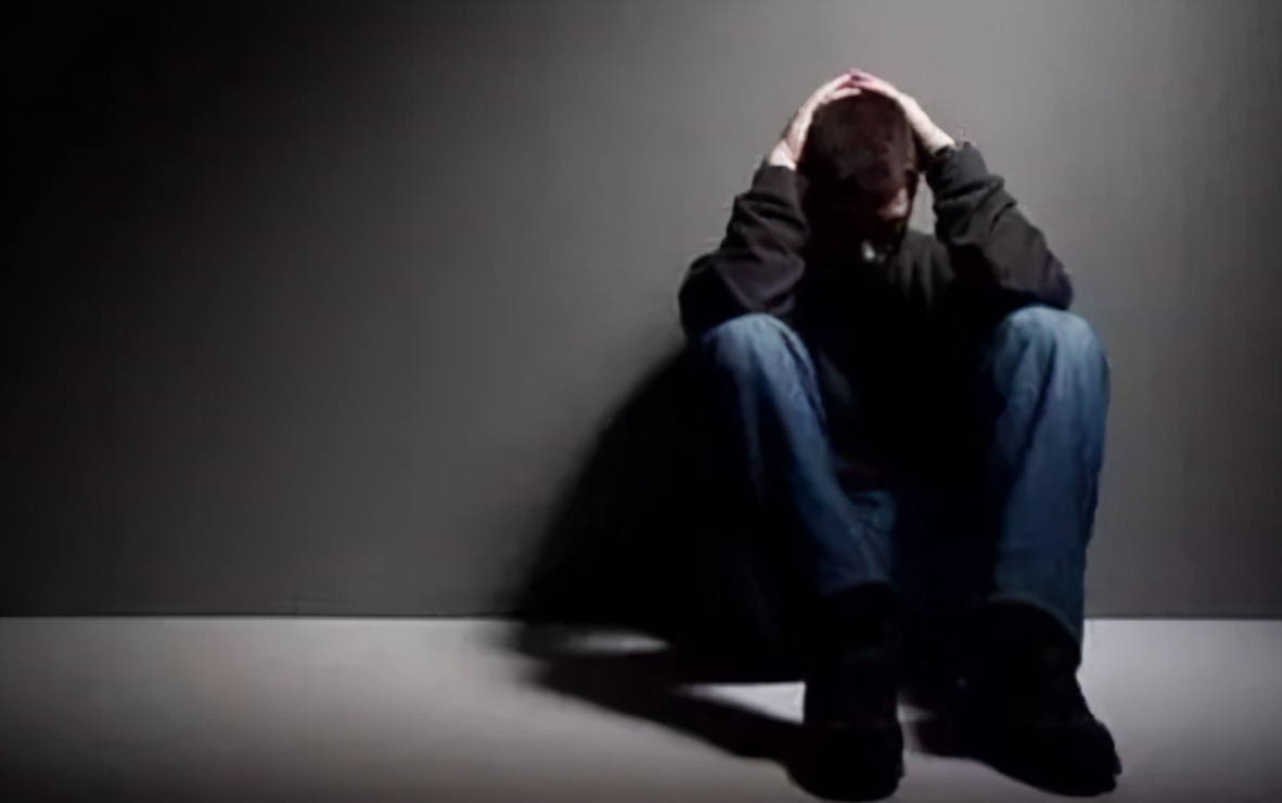 如果得了抑郁症该怎么向家人说,家庭里有抑郁症患者注意什么