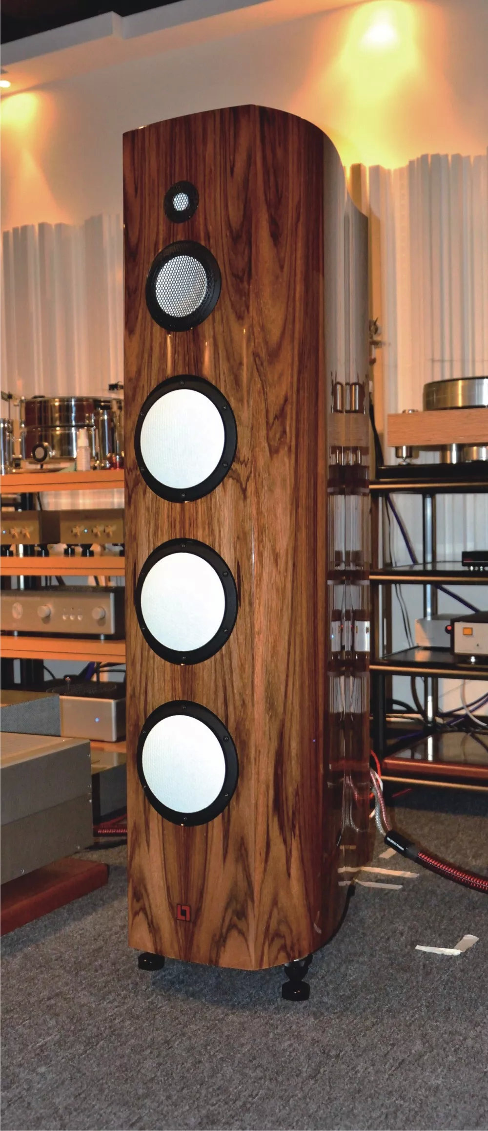 hifi为音乐而生,造型独特的hifi音箱