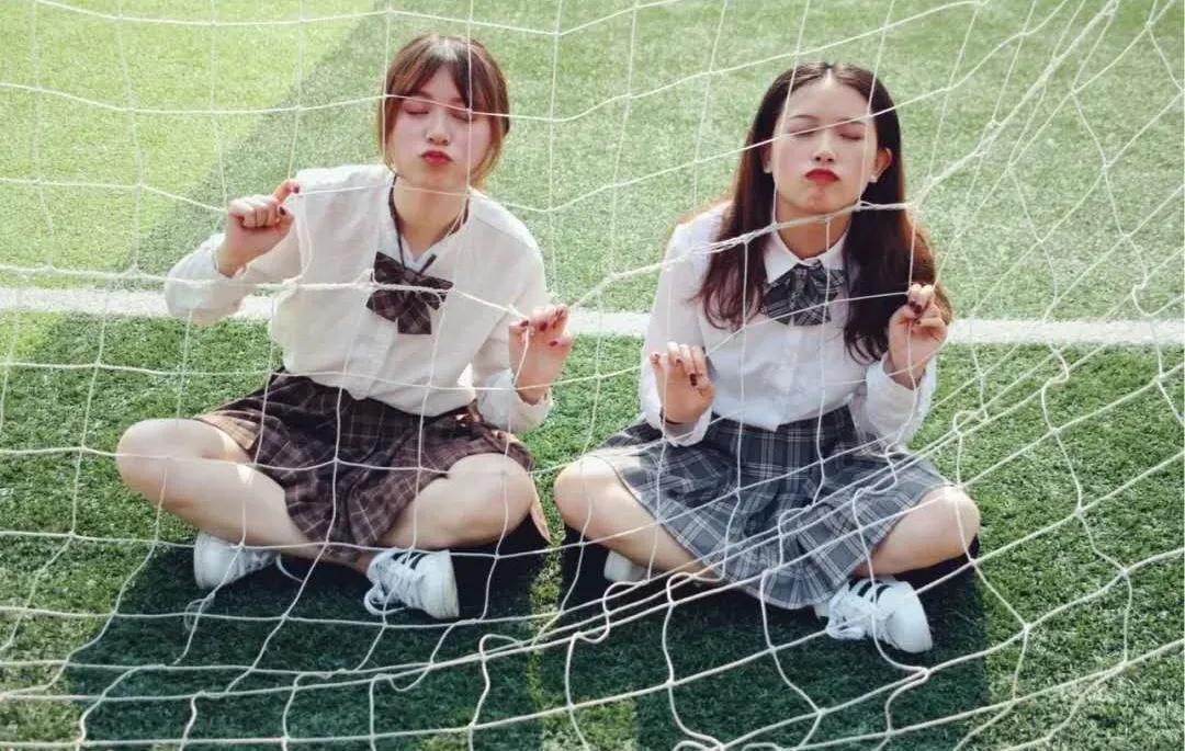 如何发朋友圈高级感吸引女生,有魅力的女生应该这样发朋友圈