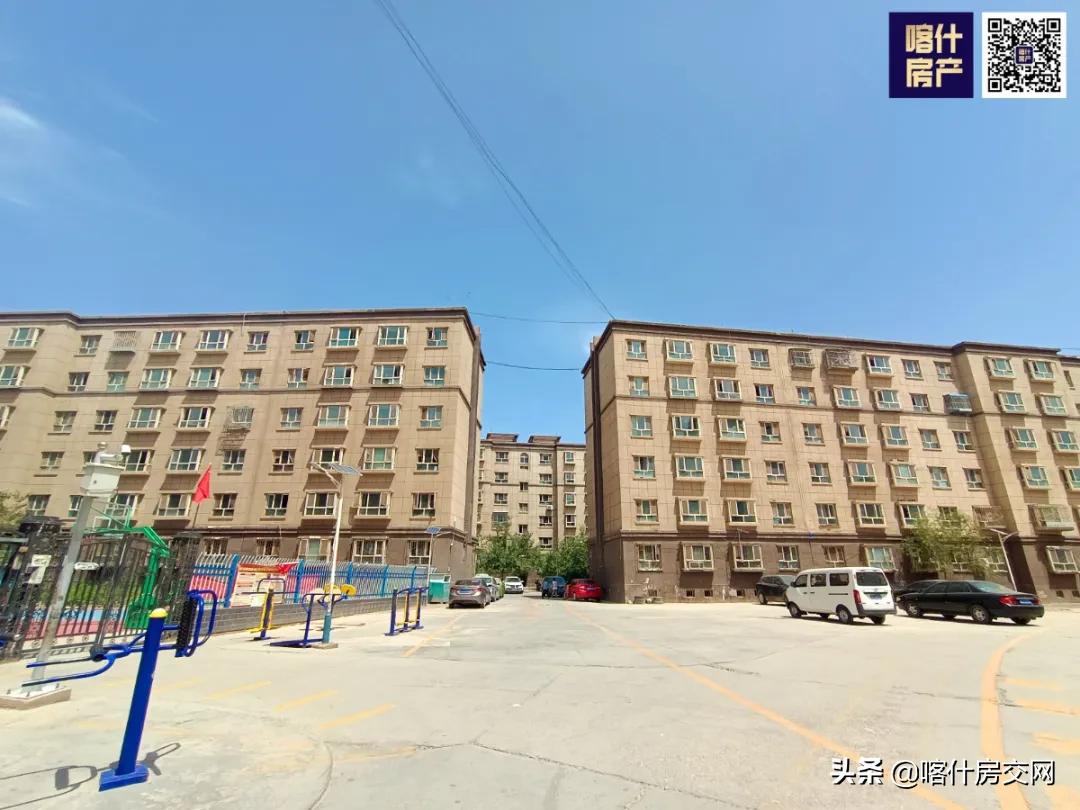 喀什11年房龄住宅—安泰小区，挂牌价6468元/㎡，停车竟不是困难