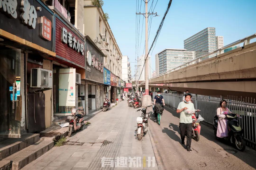 郑州最大的2元店,郑州8090怀旧餐厅