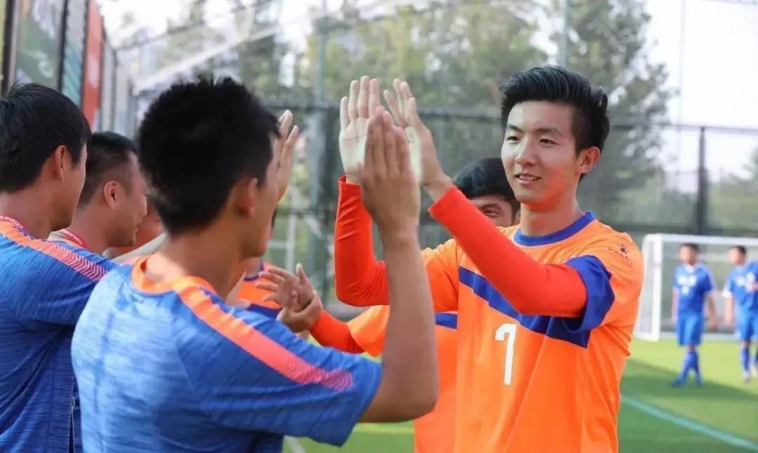 被耽误了的足球员,那些被明星耽误的运动员