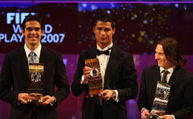 卡卡陌上人如玉公子世无双,卡卡陌上人如玉完整版