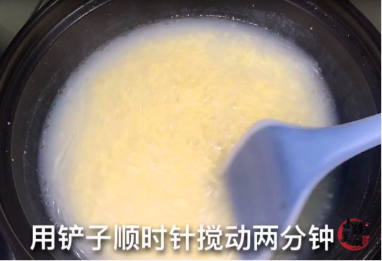 小米粥怎么熬好是冷水下锅,熬小米粥之前小米用水泡吗