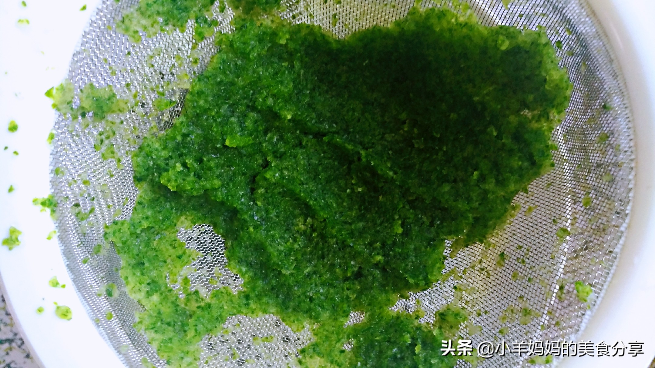 怎么在家做火龙果白凉粉,苹果凉粉火龙果凉粉