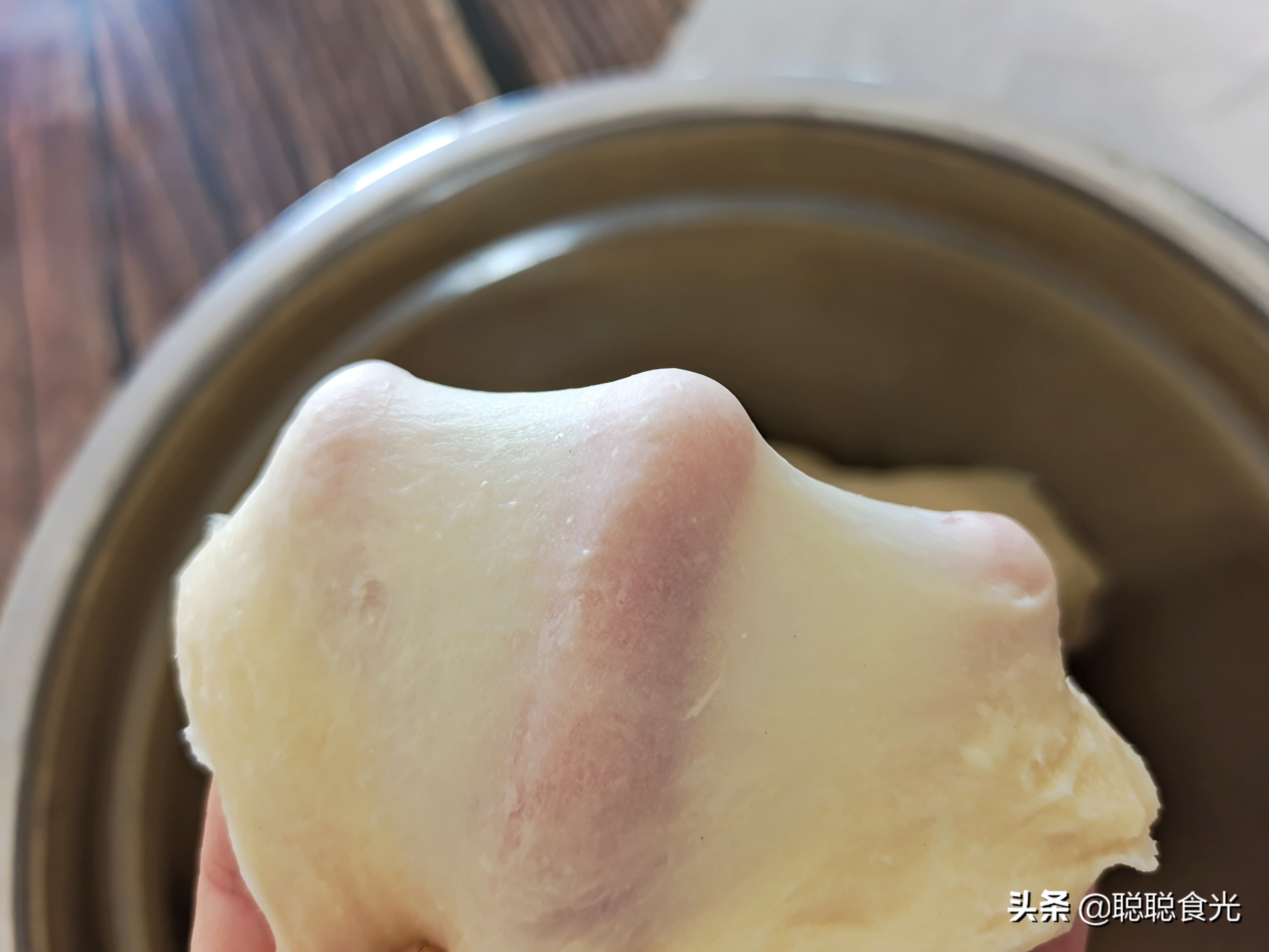 炸麻花可以用蜂蜜吗,过年小零食炸麻花做法