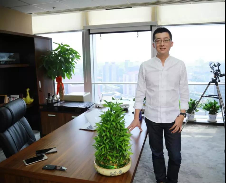 上了大学月入一万以上,上大学期间月薪过万