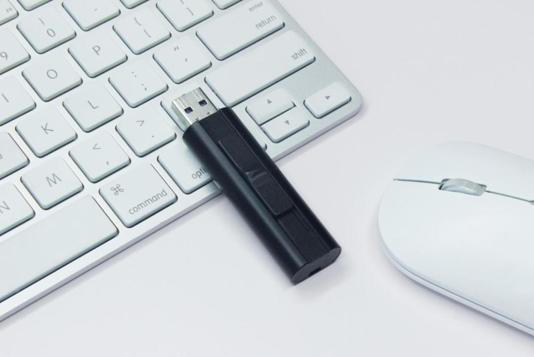 台电飞豹固态u盘颗粒,台电固态飞豹u盘拆解