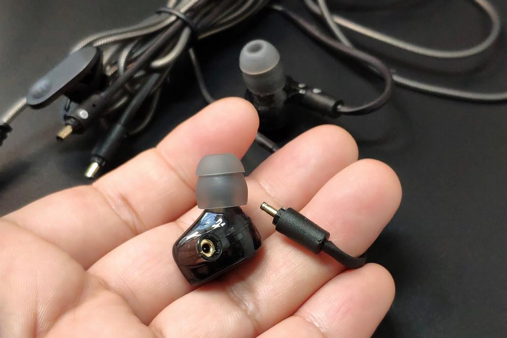 音乐淌进我的耳朵可模块化私人定制的MX3PRO耳机听感