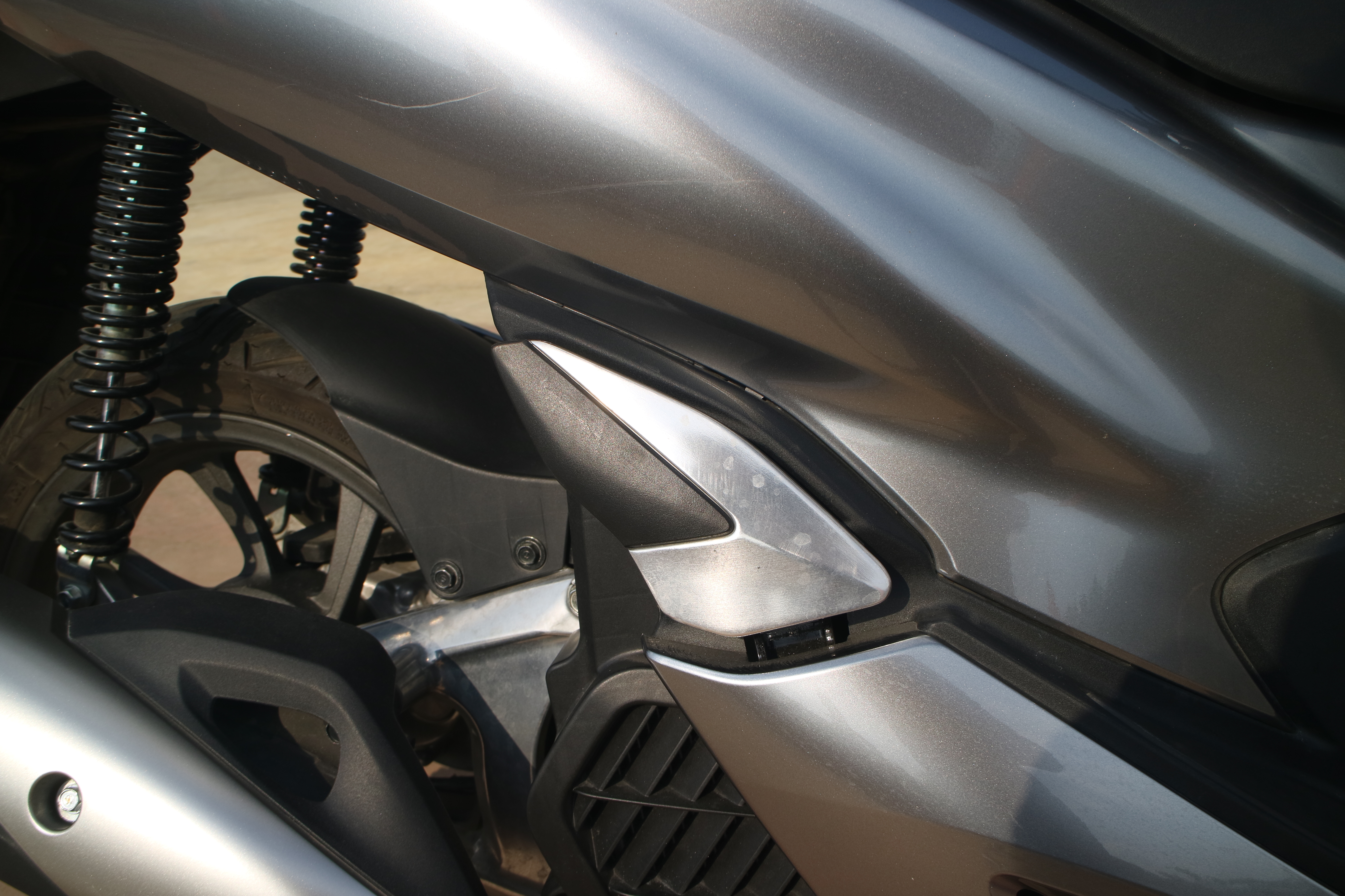 荆州古城游记视频,五羊本田pcx150国产的好不好