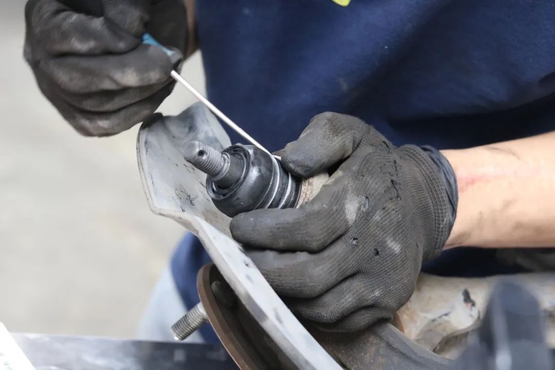 怪兽修车翻新奥迪q7,怪兽修车老车翻新