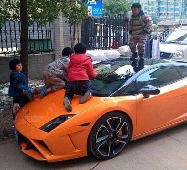 儿子抢鸡排吃,小孩抢鸡排