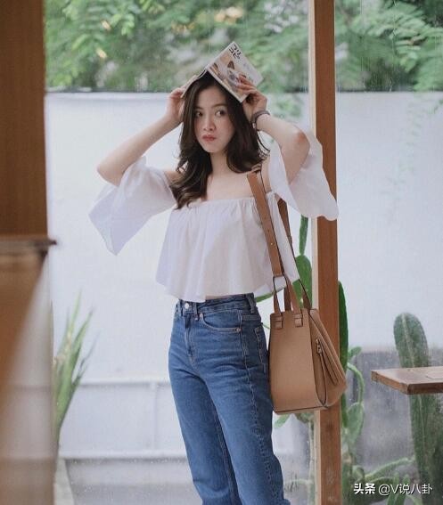 泰媒采访taew是否有意丰胸，这些泰国女星“瘦到让人心疼”