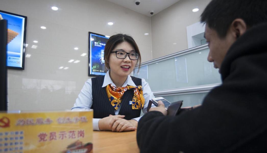 办银行卡要开通短信通知吗,办理银行卡时要不要开通短信通知