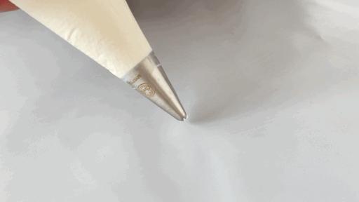 教人如何裱花视频讲解教程,蛋糕裱花必须知道的几种表现手法