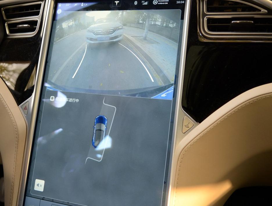 女车主说车,女车主说为什么买特斯拉