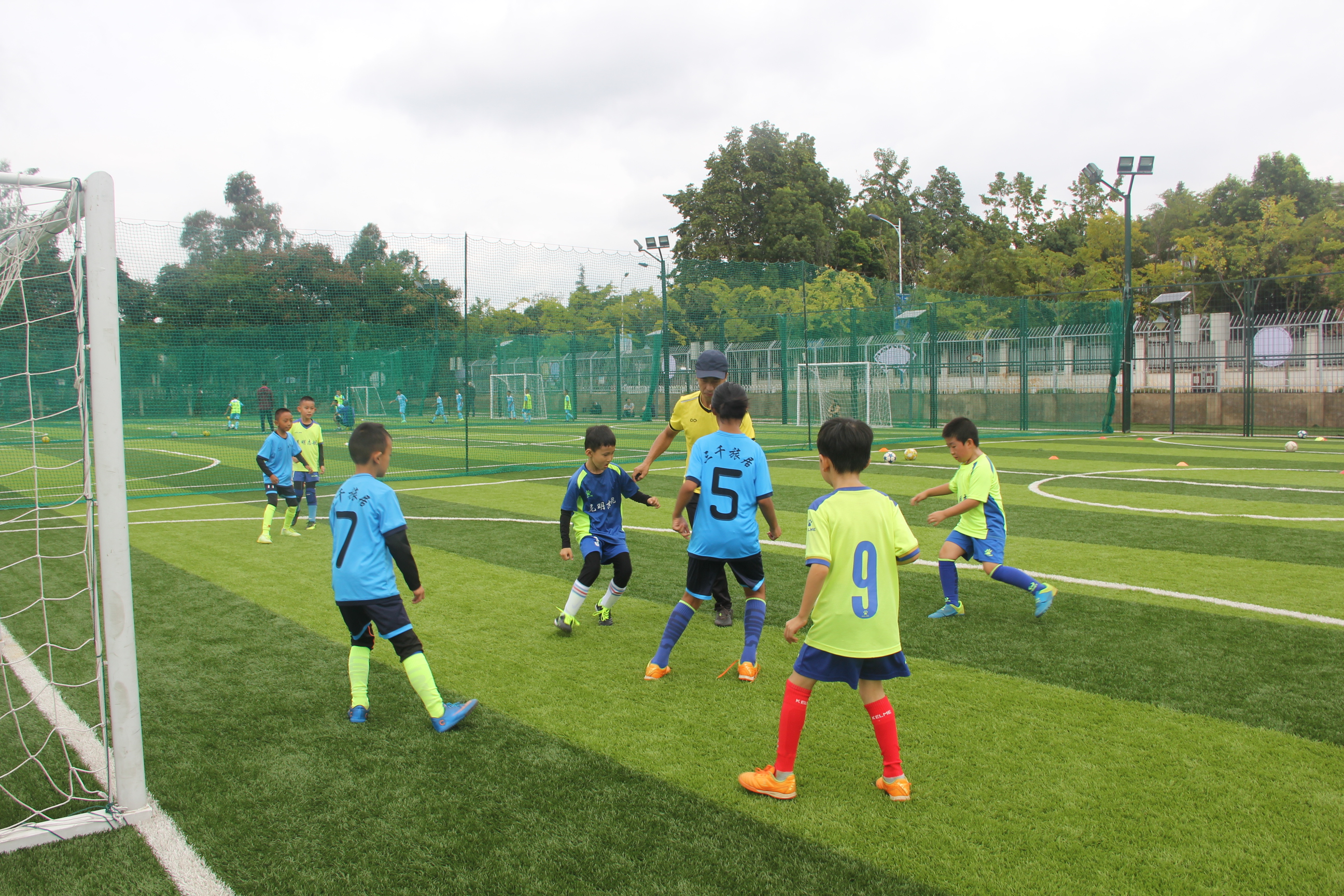 足球比赛可以让孩子学到什么,足球与孩子成长