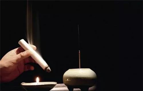 学艾灸从哪里开始学,免费学艾灸是真的吗