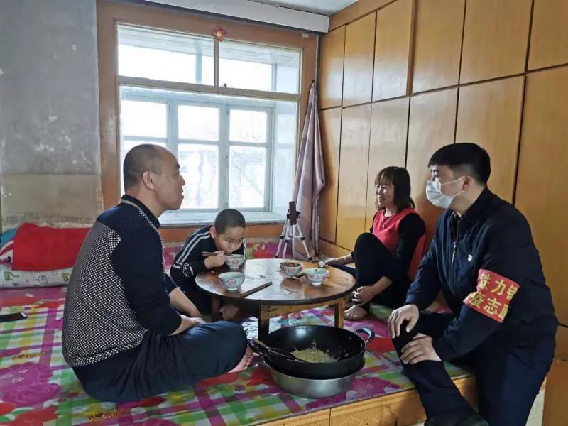 汇聚全民战“疫”的强大力量｜社区工作者