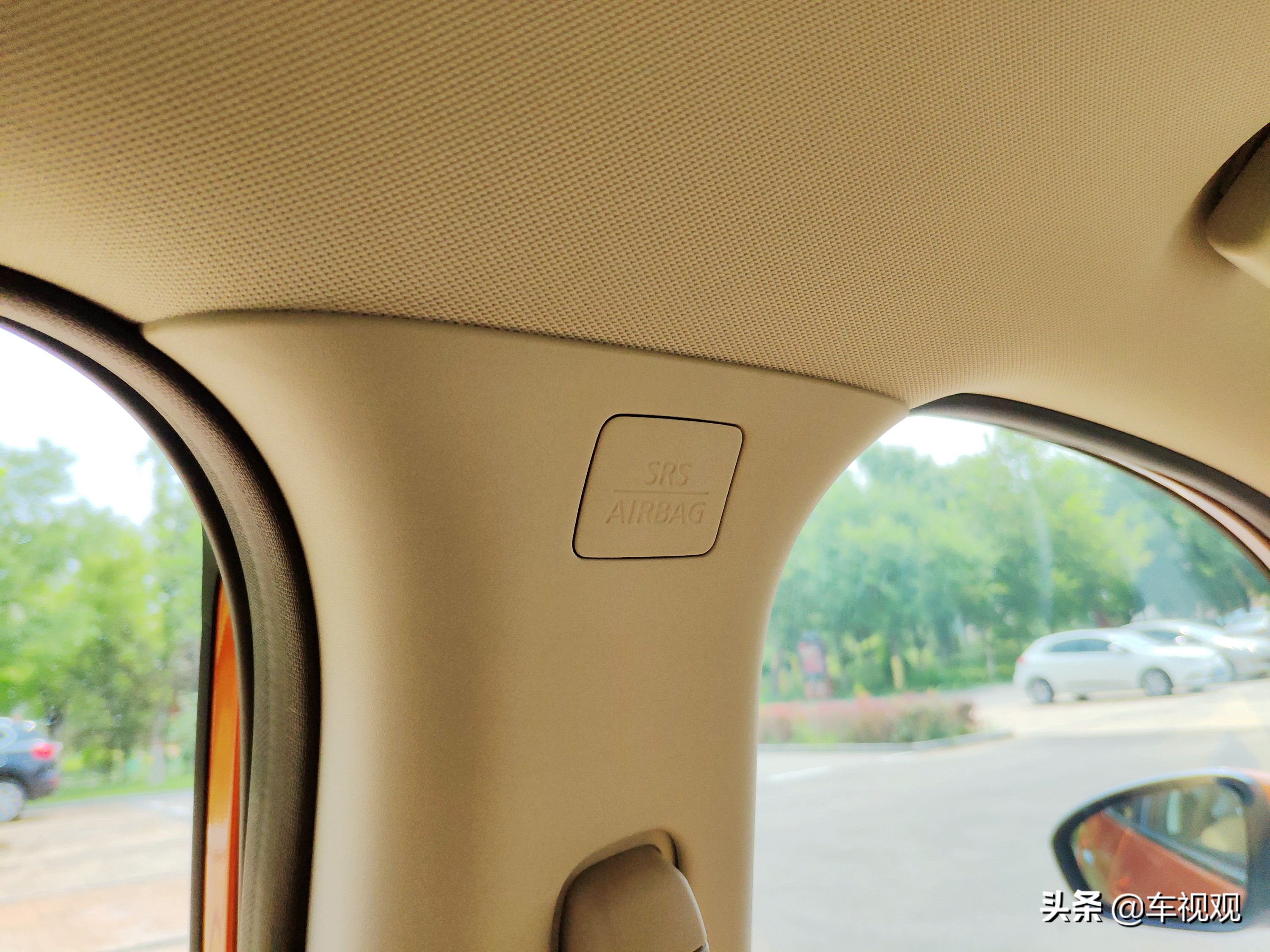 相信日系车的品质，花15万入手顶配日产轩逸，安全配置丰富