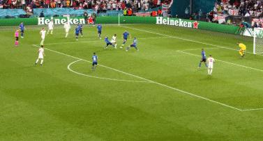 视频裁判靠谱吗,var裁判与主裁冲突