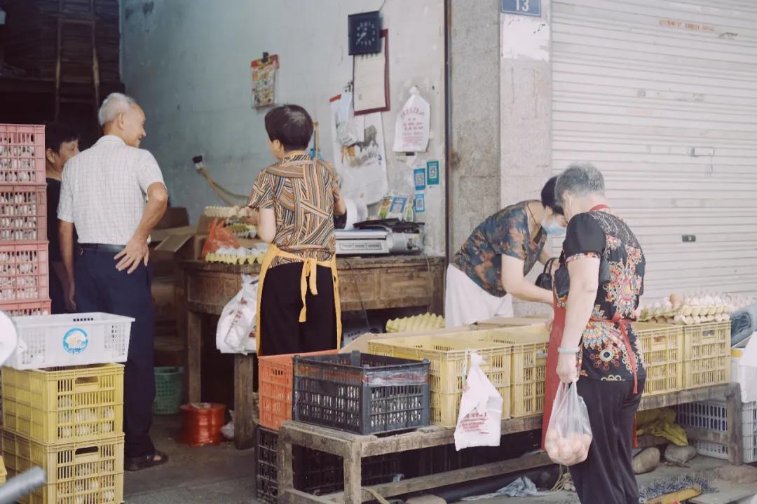 每顿人均20块，坐高铁来这座浙西小县城吃个过瘾