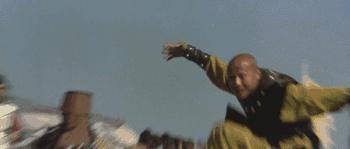 拍少林寺的李连杰有多大岁数,李连杰拍少林寺时多大