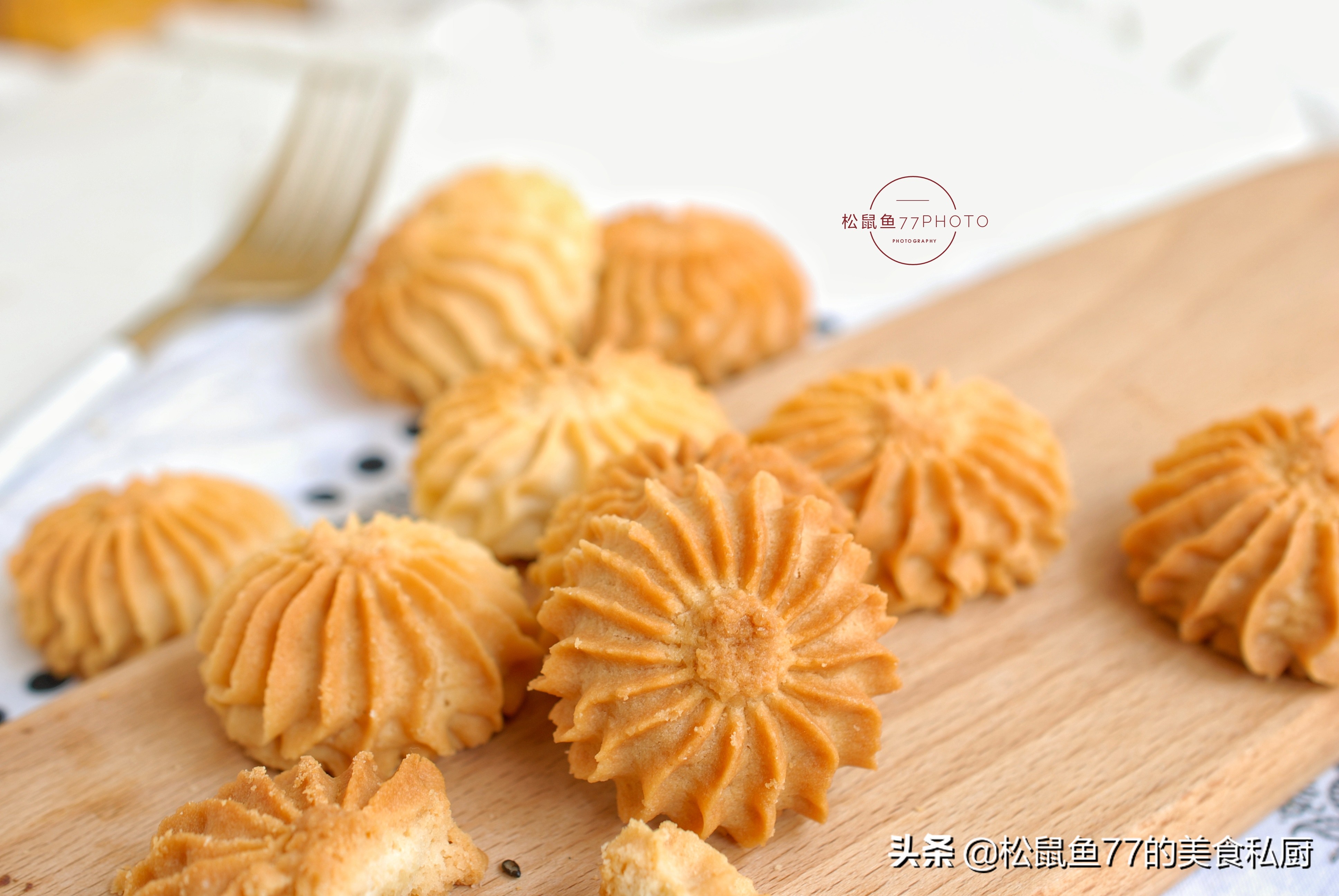 怎么做曲奇又酥又脆,做曲奇饼干酥掉渣的样子