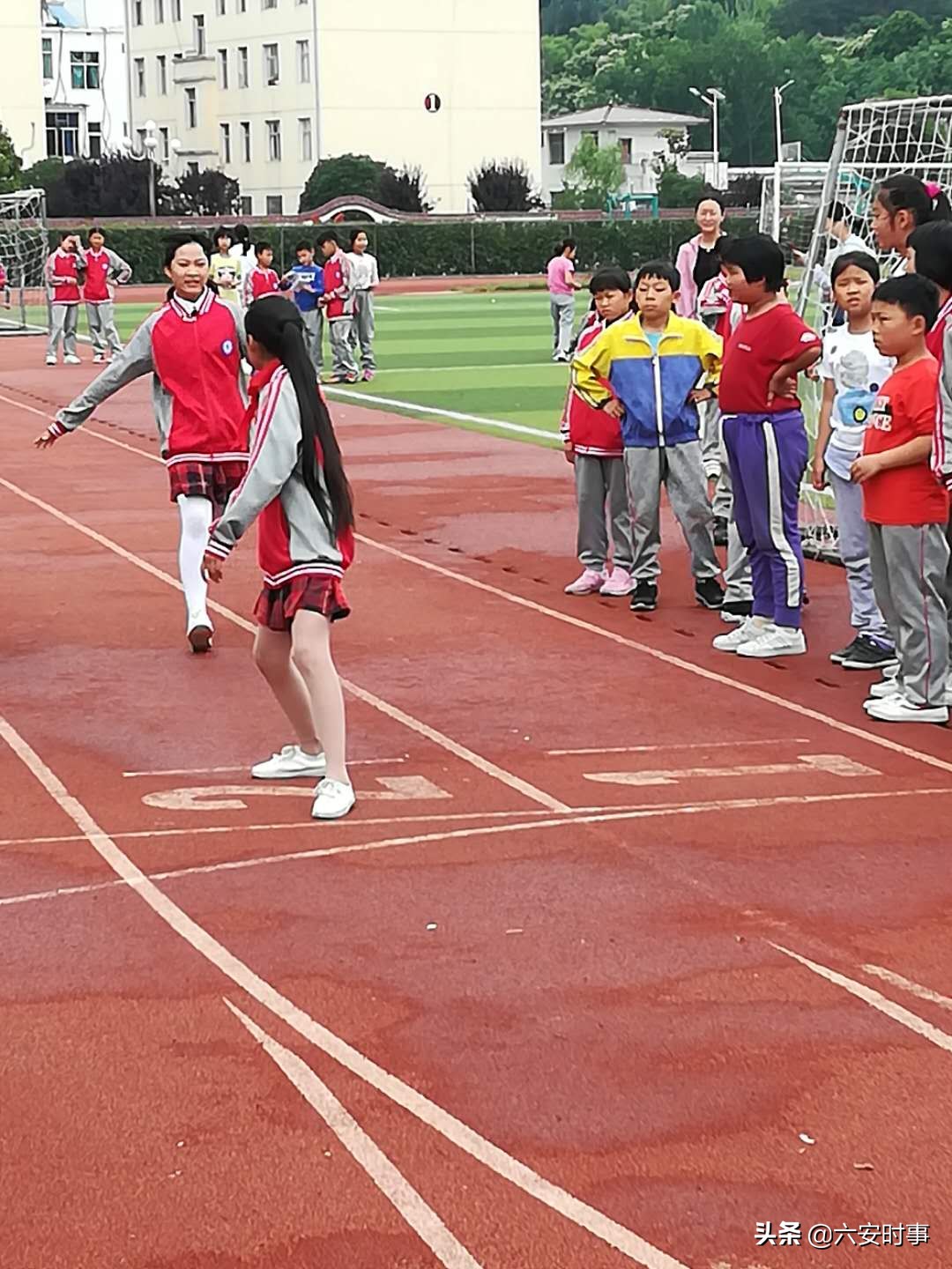 铁冲实验学校第七届运动会,铁小学校运动会开幕